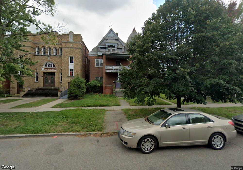 578 E Ferry St, Detroit, MI 48202 - photo 1