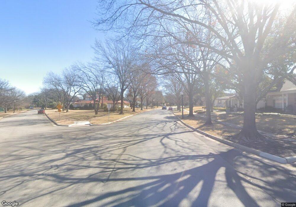 8717 Monticello Dr, Fort Worth, TX 76107 - photo 1