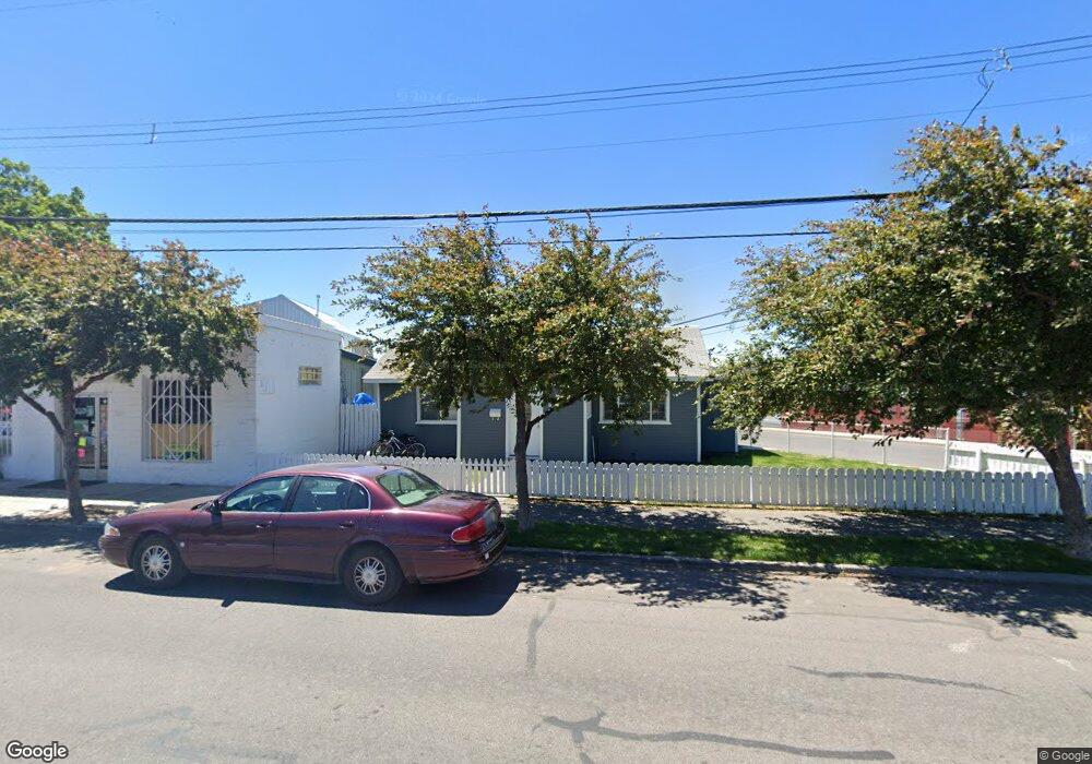 308 E Main St, Klamath Falls, OR 97601 - photo 1