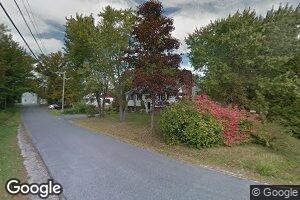 24 Summer St, Freeport, ME 04032