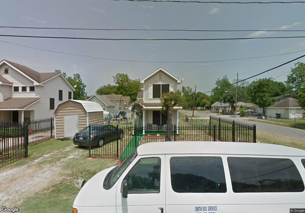 4521 Jewel St, Houston, TX 77026 - photo 1