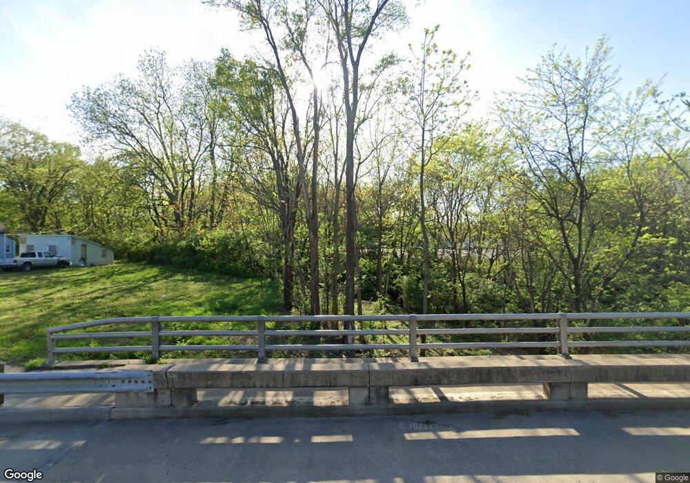 2123 SW Fillmore St, Topeka, KS 66611 - photo 1