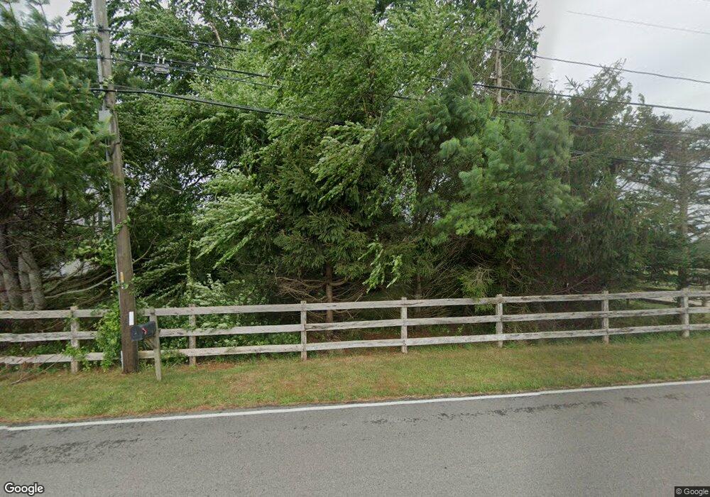 907 Horseneck Rd, Westport, MA 02790 - photo 1