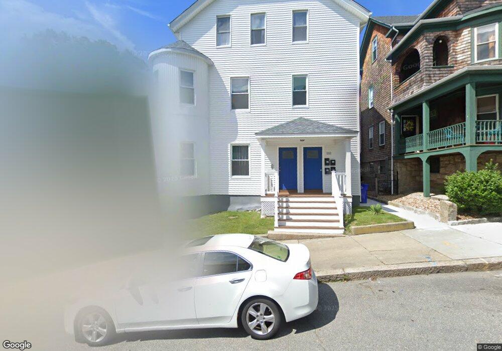 252 Maple St unit 3, Fall River, MA 02720 - photo 1