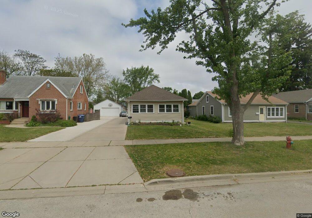 1070 Walter Ave, Des Plaines, IL 60016 - photo 1