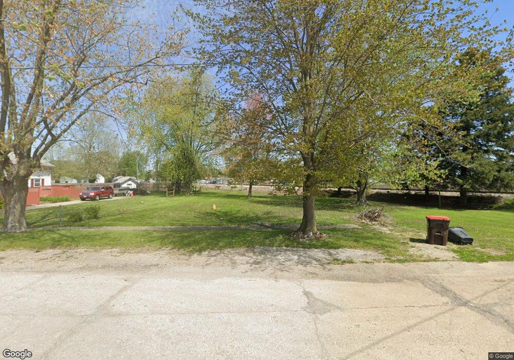 1116 Burlington St, Lincoln, IL 62656 - photo 1