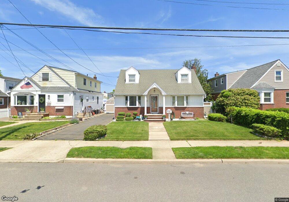 730 Benris Ave, Franklin Square, NY 11010 - photo 1