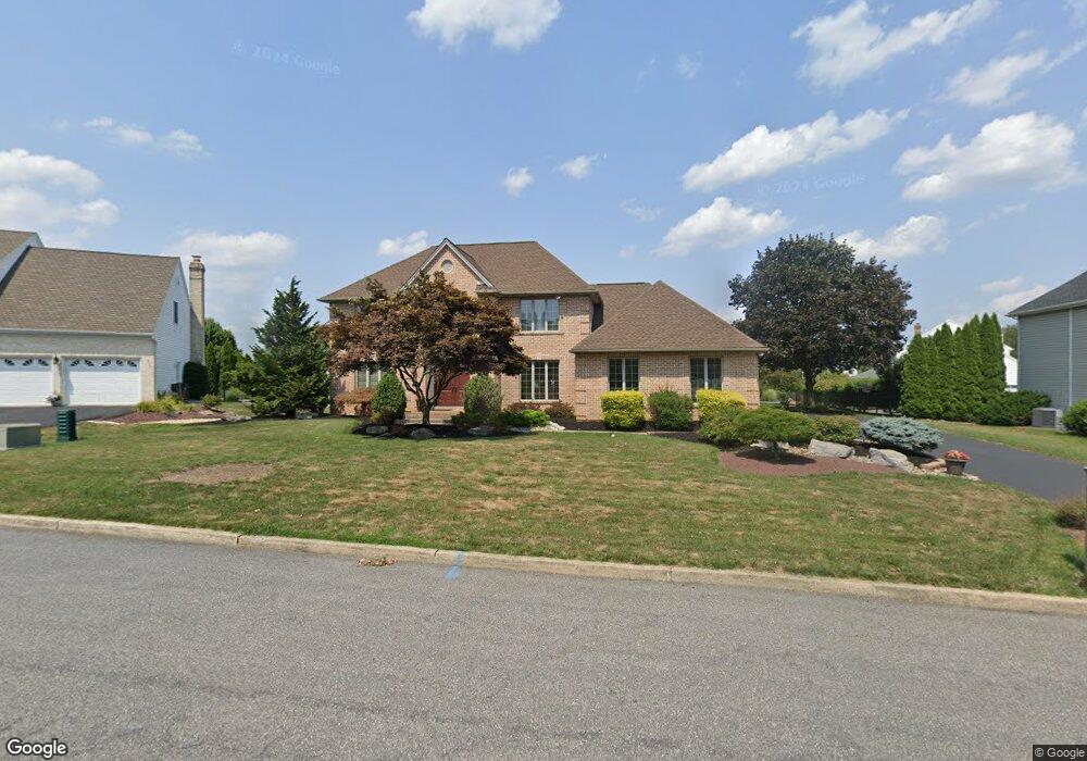 4612 Nicole Ln, Bethlehem, PA 18017 - photo 1