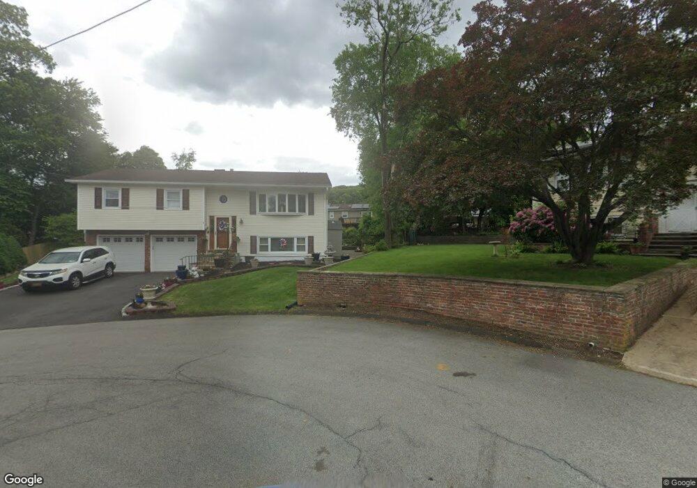 5 Wexler Ct, Garnerville, NY 10923 - photo 1