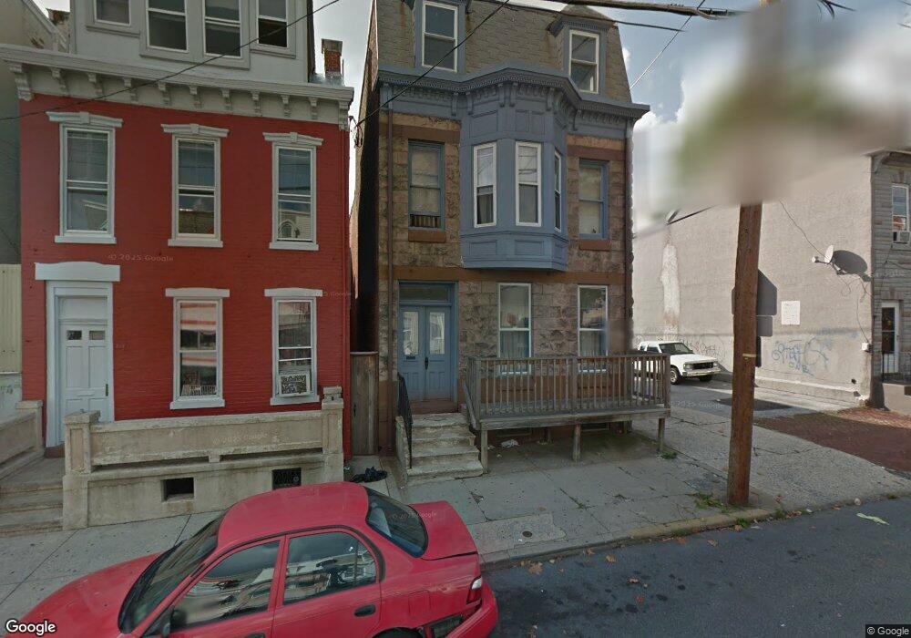 214 S 10th St unit 3, Reading, PA 19602 - photo 1