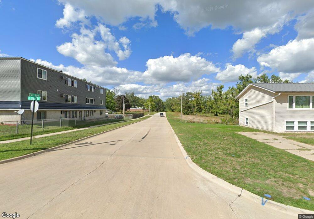 99 E Clark St, Hiawatha, IA 52233 - photo 1