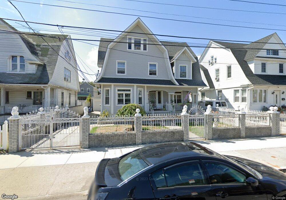 8904 113th St, Richmond Hill, NY 11418 - photo 1