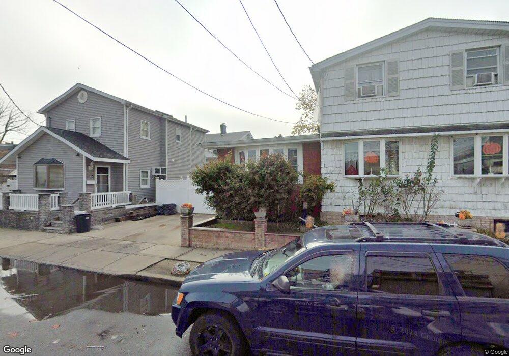 102-6A 159th Dr, Howard Beach, NY 11414 - photo 1