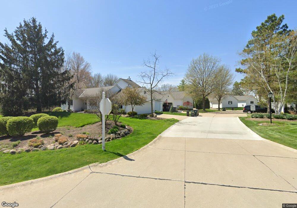 635 Grand View Ln unit 635, Aurora, OH 44202 - photo 1