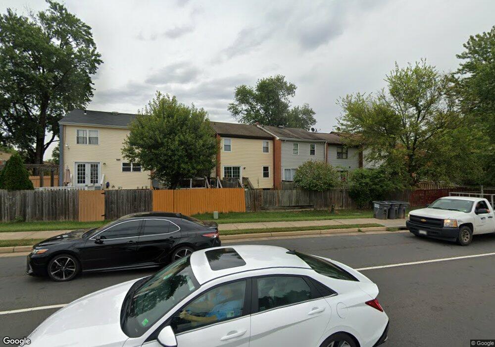 8232 Wycliffe Ct, Manassas, VA 20109 - photo 1