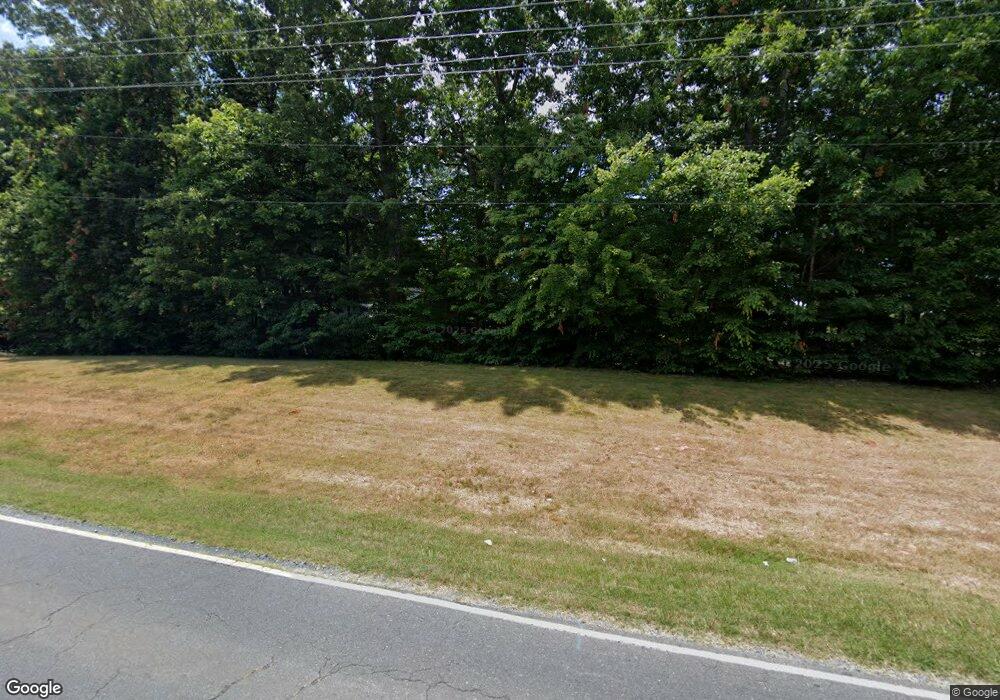 2303 Hickory Forest Dr, Asheboro, NC 27203 - photo 1