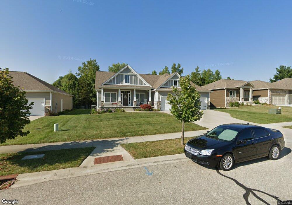 6726 Westbrook Dr, Columbus, IN 47201 - photo 1