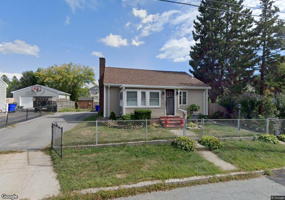 542 Smith St, Fall River, MA 02721 - photo 1