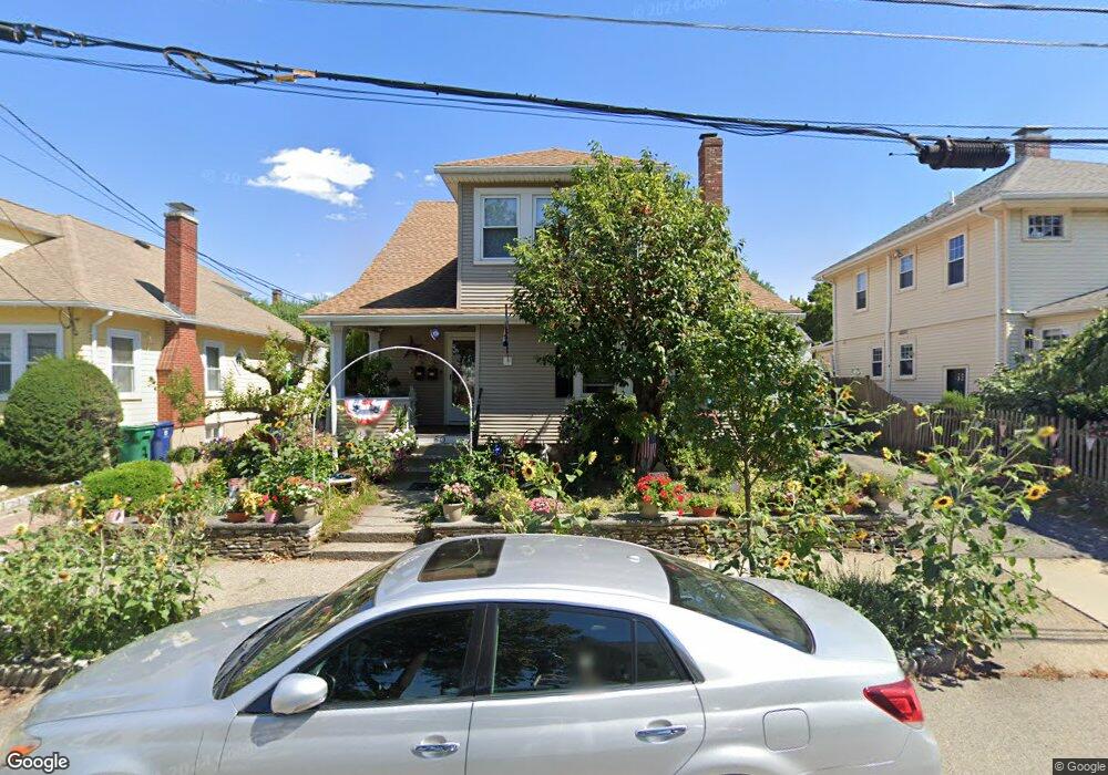 80 Tolman St, West Newton, MA 02465 - photo 1