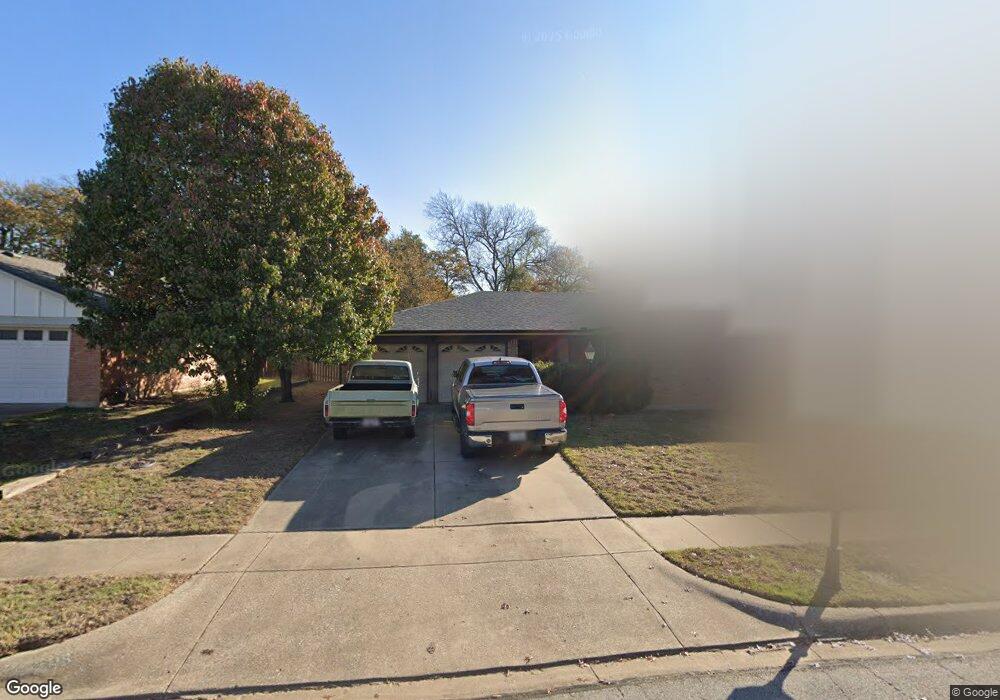 2208 Mountainview Dr, Hurst, TX 76054 - photo 1