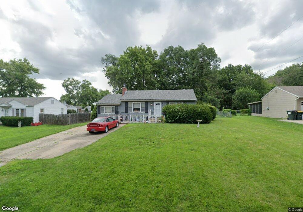 6411 Bluejacket St, Shawnee, KS 66203 - photo 1