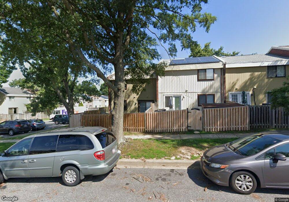 8680 Brae Brooke Dr, Lanham, MD 20706 - photo 1