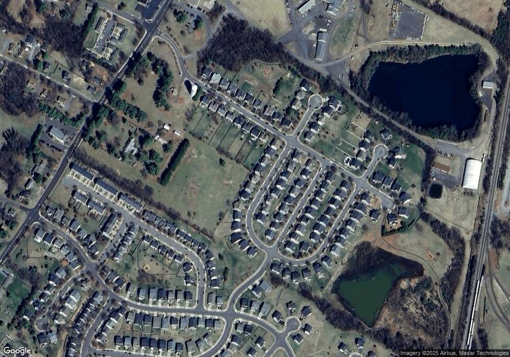 1816 Magnolia Cir, Culpeper, VA 22701 - photo 1