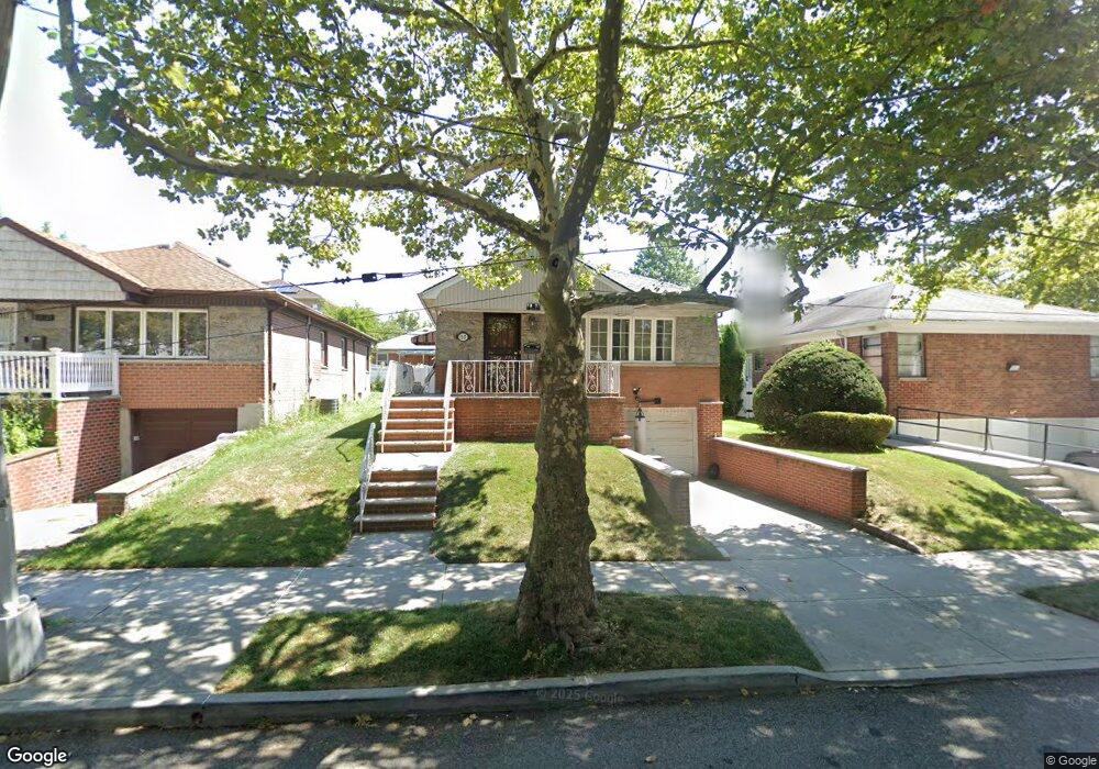 7337 171st St, Fresh Meadows, NY 11366 - photo 1