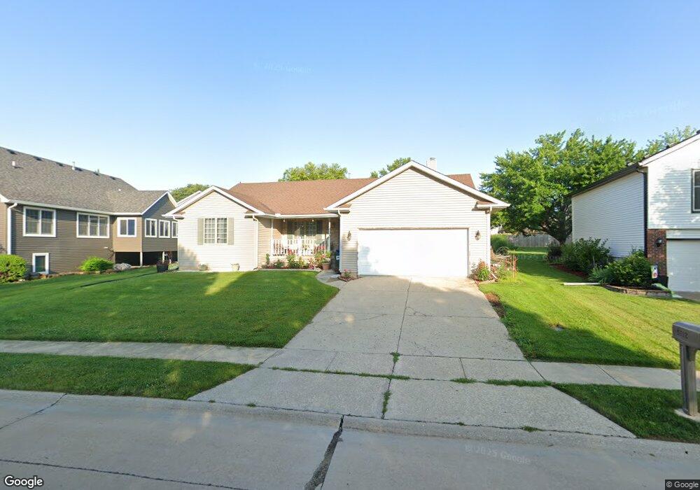 5112 Taylor St, Davenport, IA 52806 - photo 1