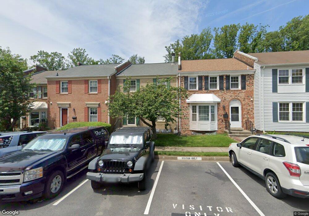 8044 Sleepy View Ln, Springfield, VA 22153 - photo 1