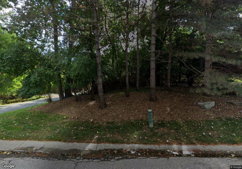 3807 Wabeek Lake Dr W, Bloomfield Hills, MI 48302 - photo 1