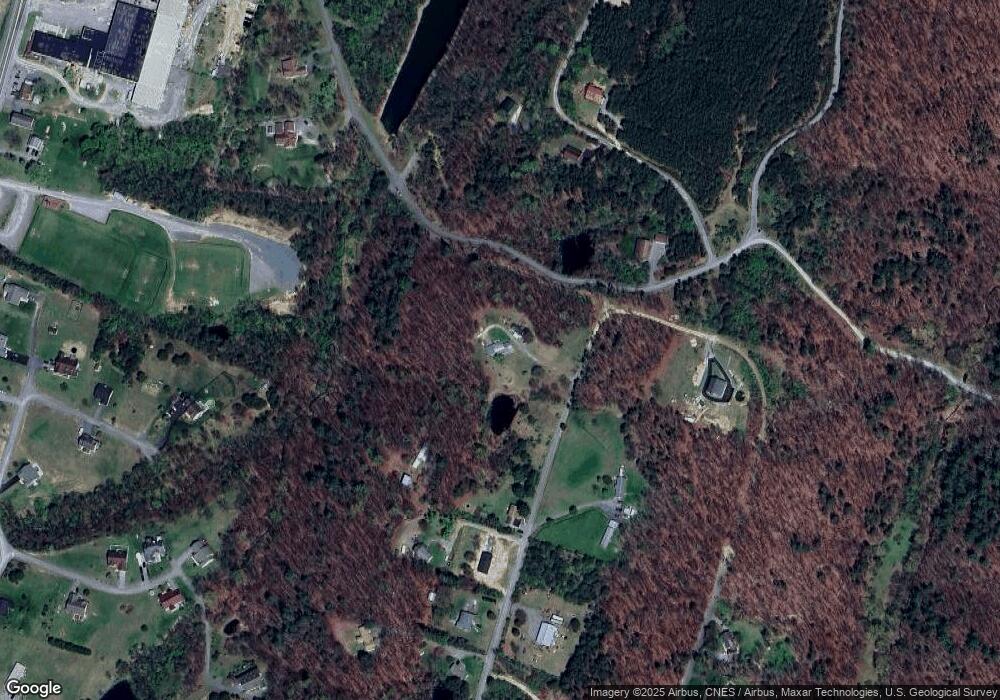 715 Apple Orchard Cir, Berkeley Springs, WV 25411 - photo 1