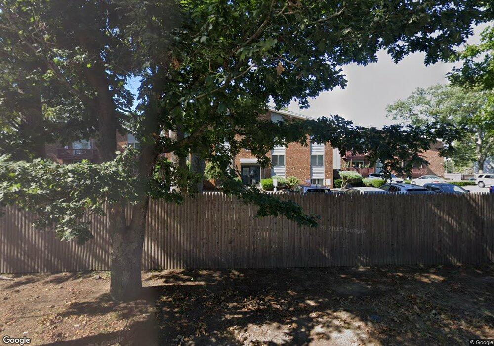 120 Pilgrim Pkwy unit 7, Warwick, RI 02888 - photo 1