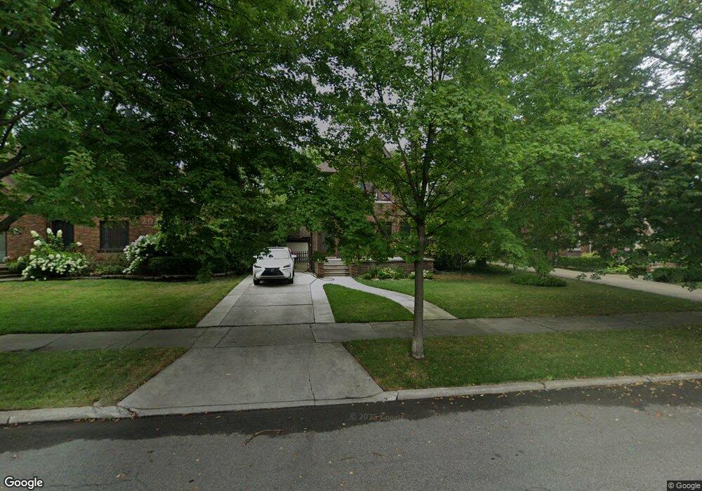 864 Lakepointe St, Grosse Pointe Park, MI 48230 - photo 1