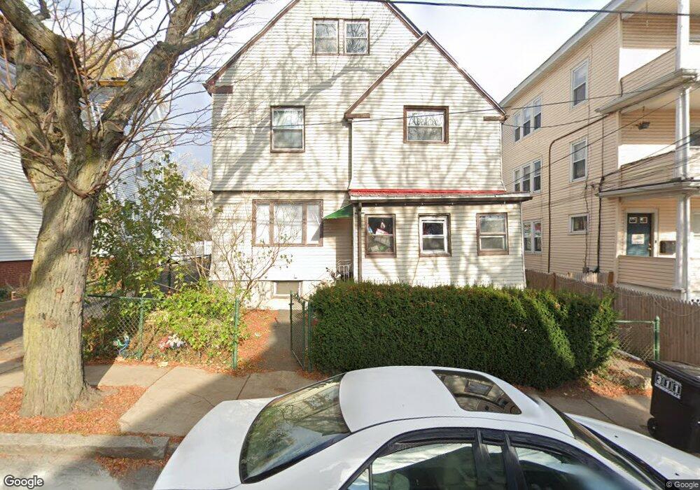 37 Sewall St unit 2, Somerville, MA 02145 - photo 1