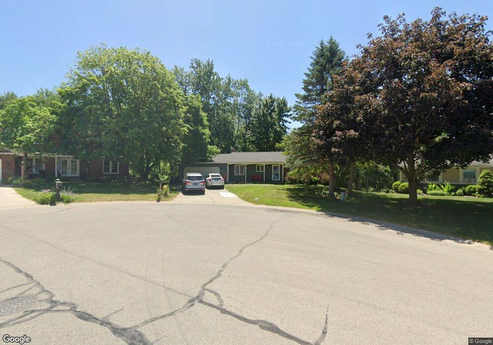 2479 Appleton Dr NE, Grand Rapids, MI 49525 - photo 1