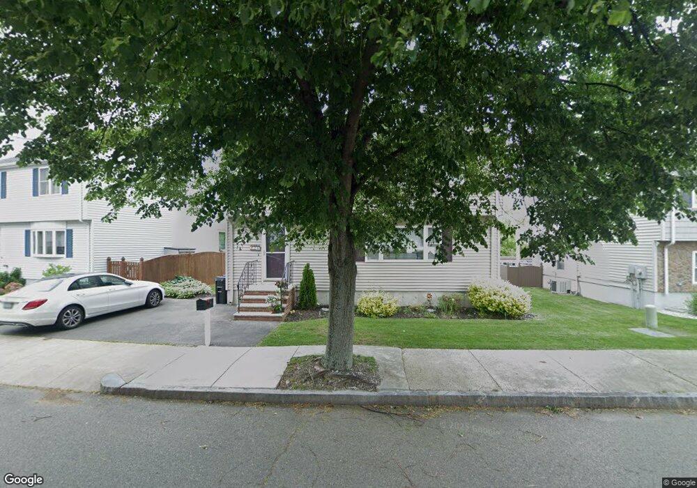 26 Skyline Dr, Malden, MA 02148 - photo 1