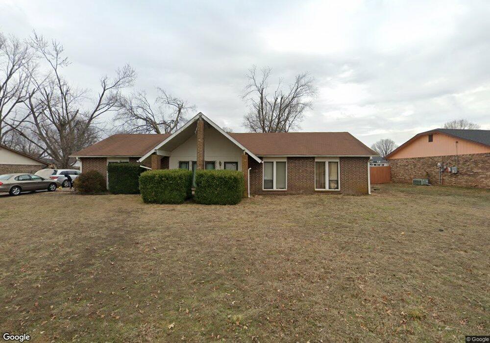 2911 Parkwood Dr, Rogers, AR 72756 - photo 1