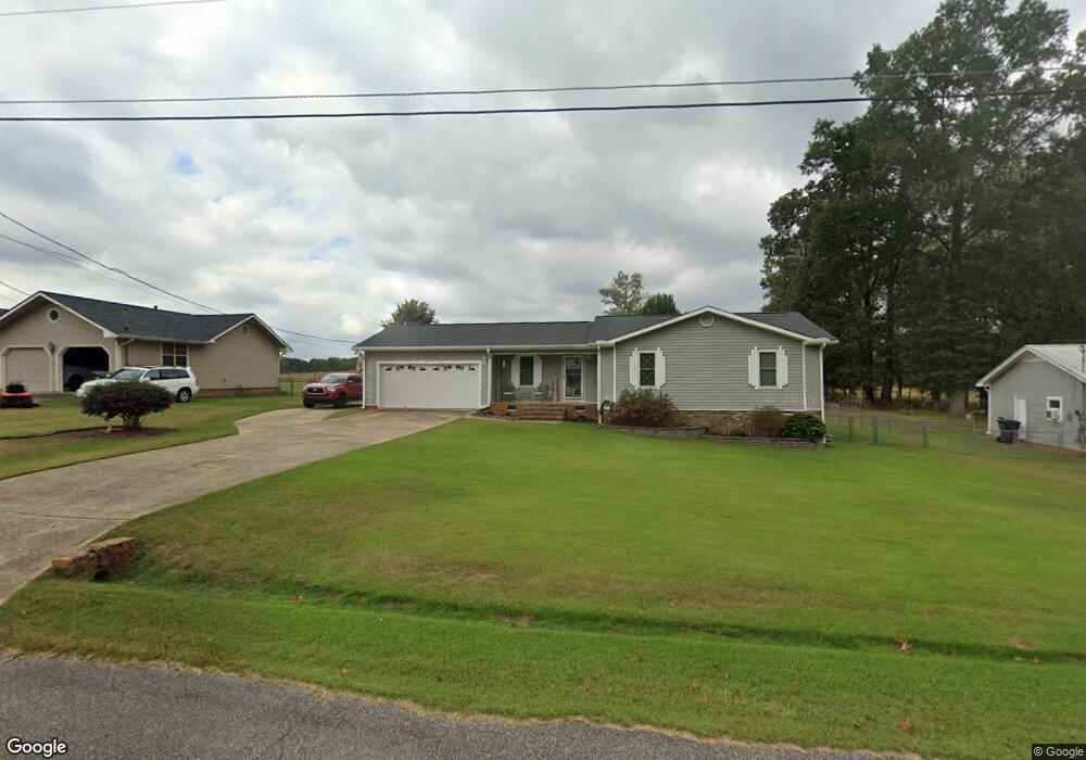1728 Round Hill Rd, Weaver, AL 36277 - photo 1