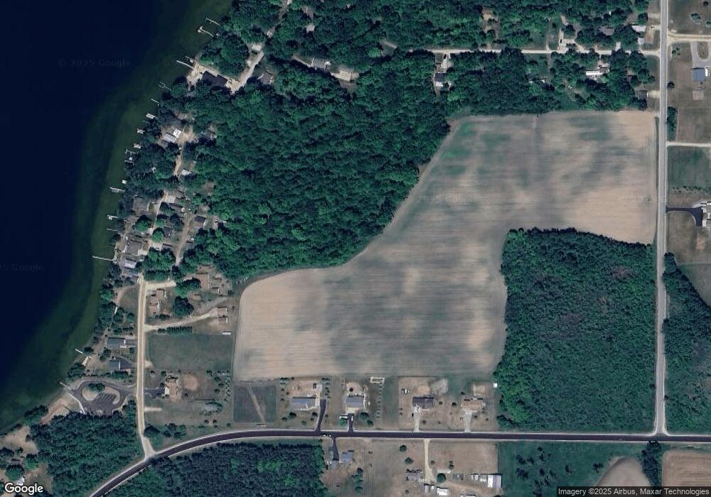 811 Maple Dr, West Branch, MI 48661 - photo 1