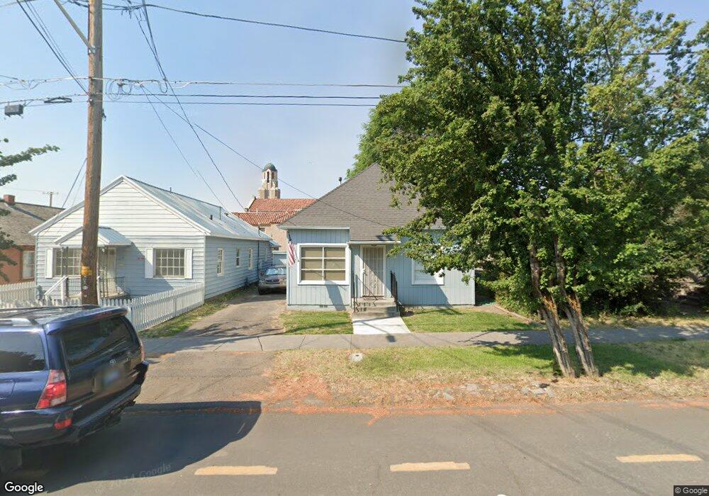 318 N 9th St, Klamath Falls, OR 97601 - photo 1