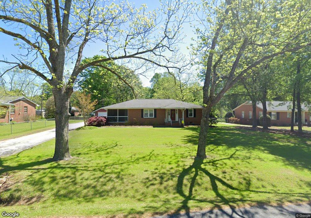 304 Moye St, Barnesville, GA 30204 - photo 1
