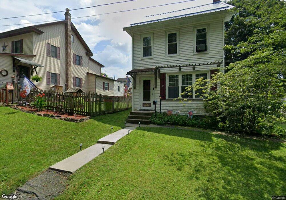 504 Pine St, Jim Thorpe, PA 18229 - photo 1