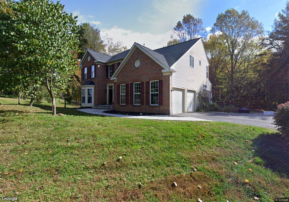 611 Okemo Dr, Sykesville, MD 21784 - photo 1