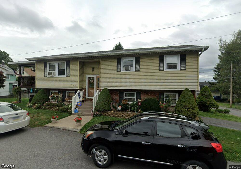 811 Carson St, Hazleton, PA 18201 - photo 1