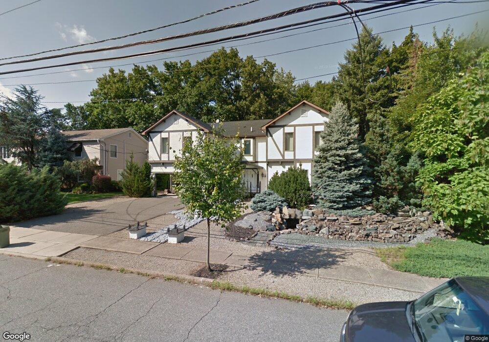 20 Robin Hood Rd, Clifton, NJ 07013 - photo 1