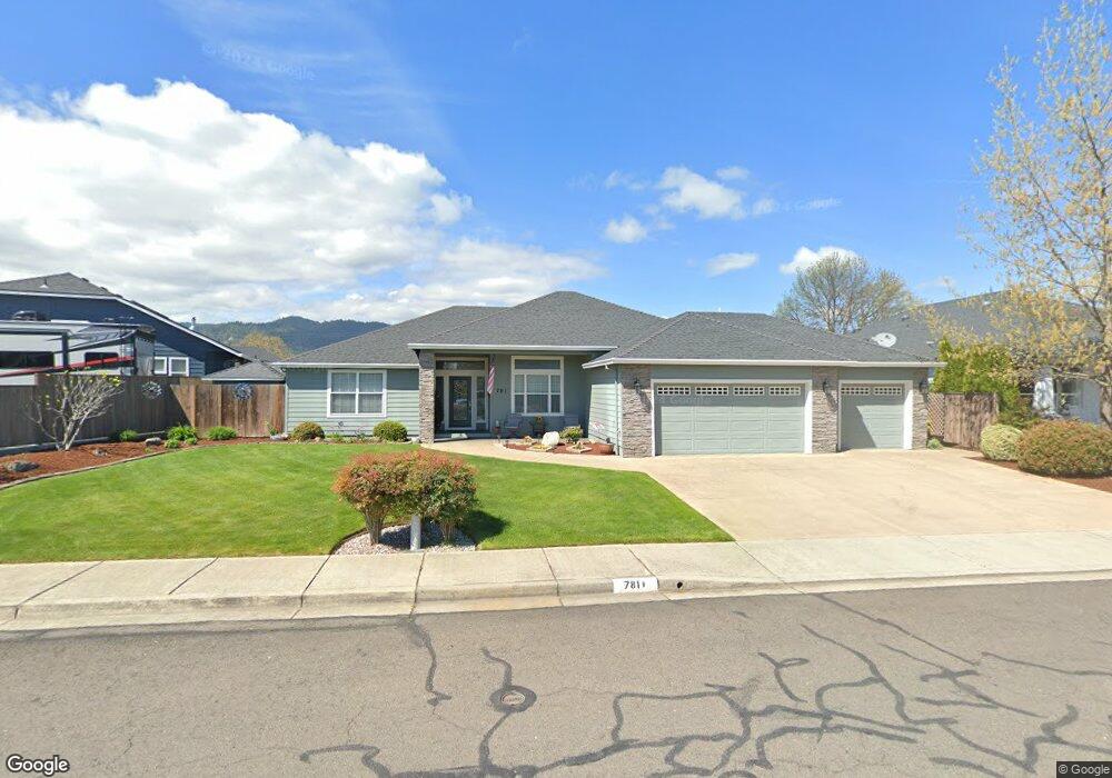 781 Mendolia Way, Central Point, OR 97502 - photo 1