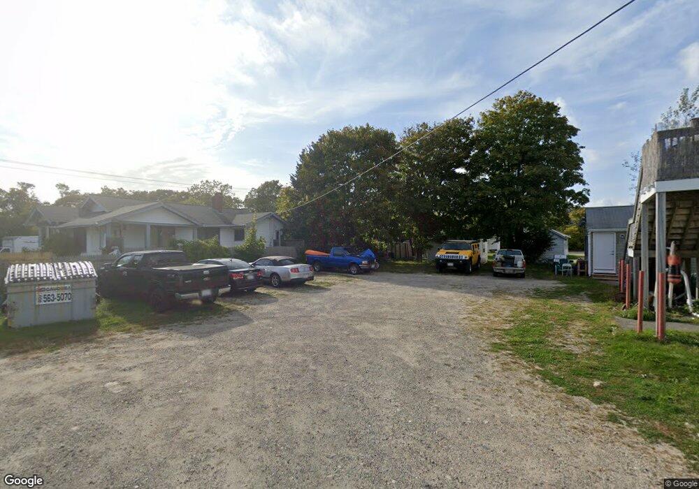 4 Longfellow St, Buzzards Bay, MA 02532 - photo 1