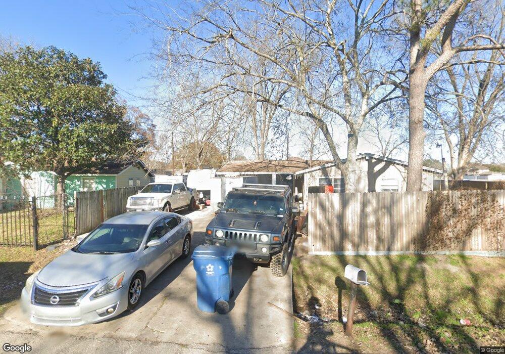 2635 Mooney Rd, Houston, TX 77093 - photo 1