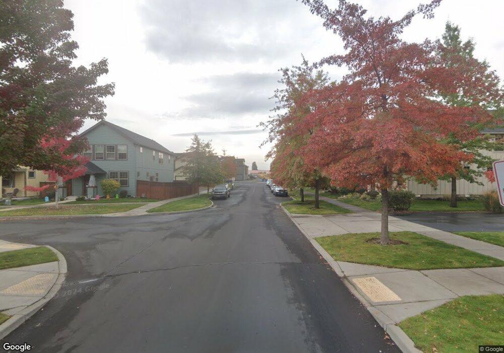 63129 De Haviland St, Bend, OR 97701 - photo 1